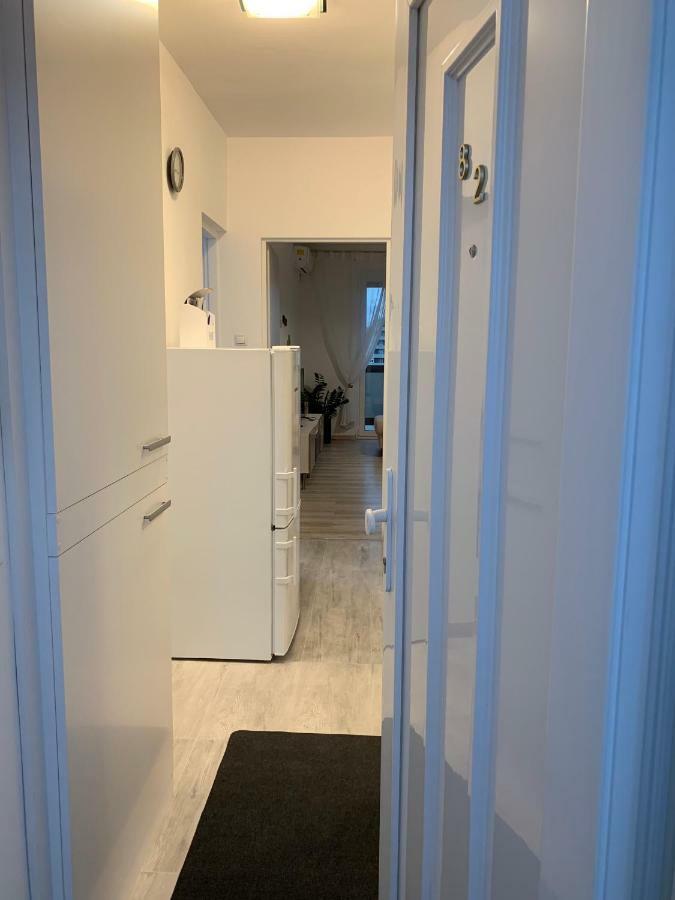 Origo Apartamento Győr Exterior foto